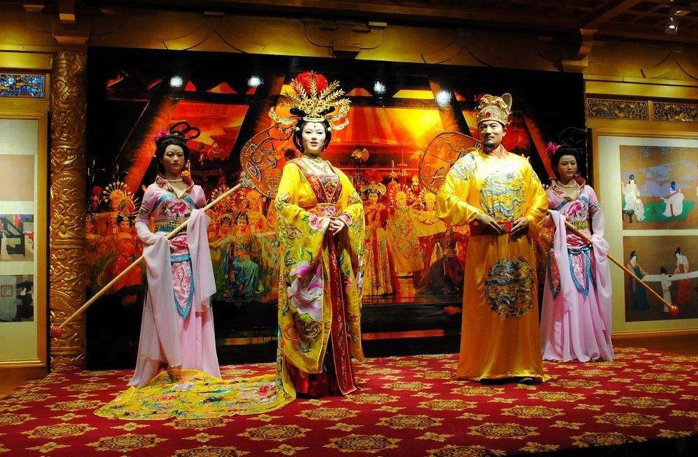 上海世博会陕西馆高仿真机器人采购项目(图1)